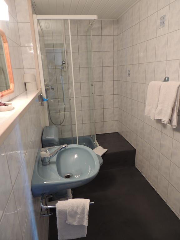 Hotel De La Gare Cousset Ruang foto