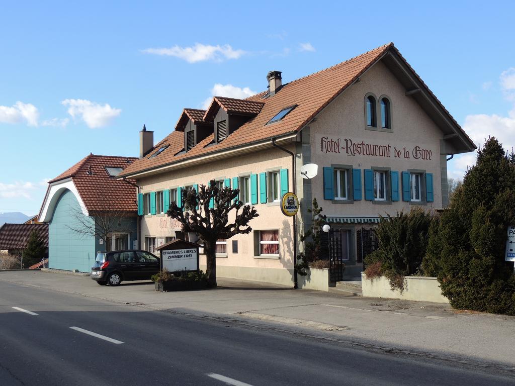 Hotel De La Gare Cousset Bagian luar foto
