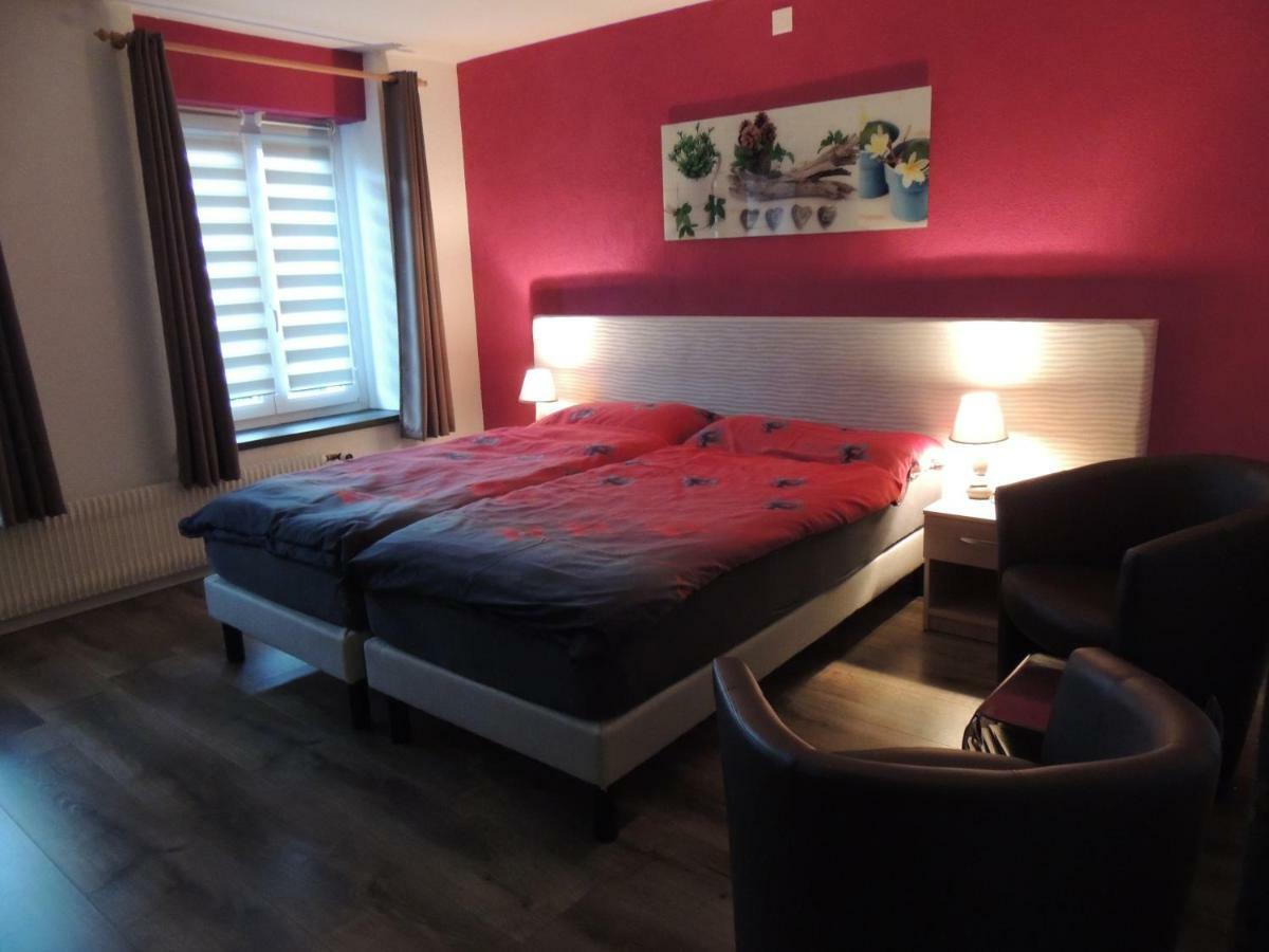 Hotel De La Gare Cousset Bagian luar foto